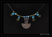 tumi-knife-necklace-k.jpg
